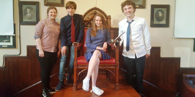 JES STUDENTS ARE WORLD CLASS SPEAKERS JES STUDENTS ARE WORLD CLASS SPEAKERS